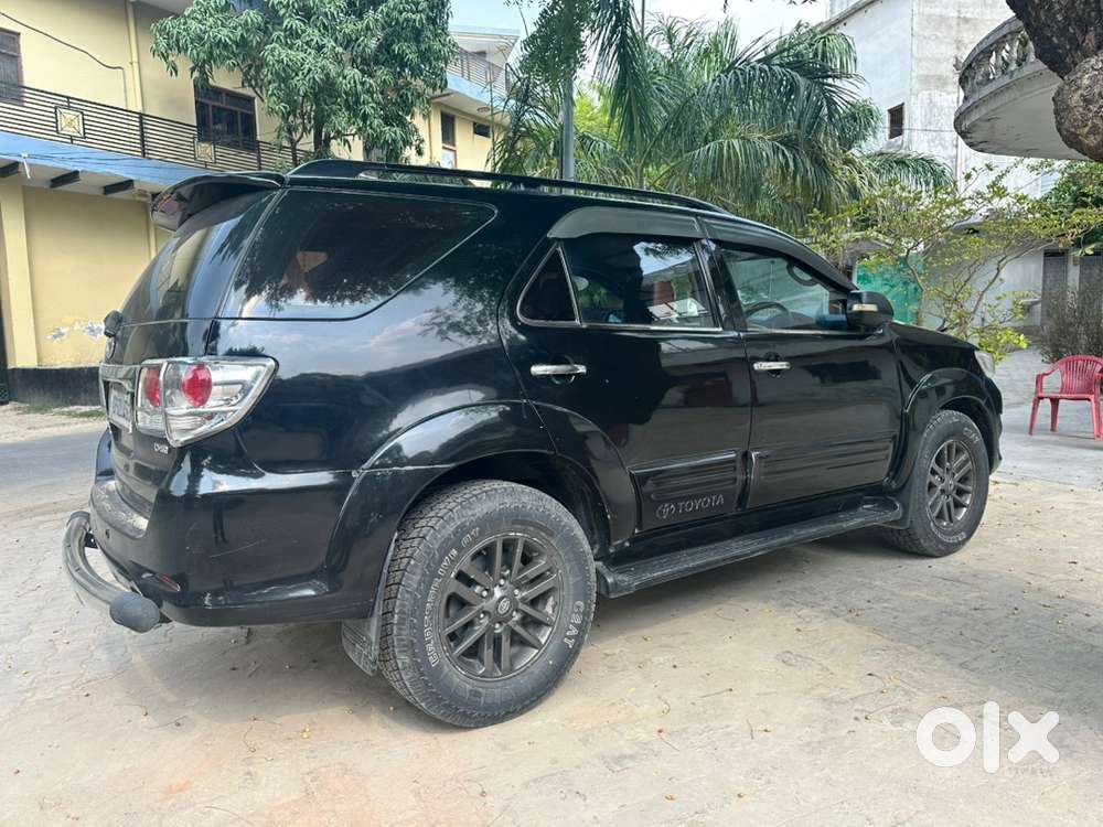 Toyota Fortuner Diesel 2010 Year