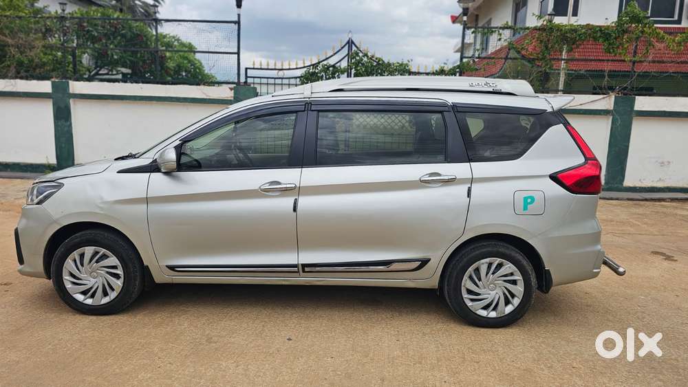 Maruti Suzuki Ertiga 1.4 Vxi Cng Anniversary Edition, 2022, Cng & Hy..