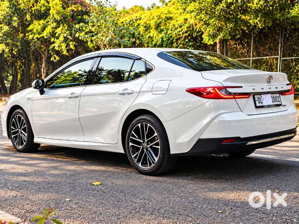 Toyota Camry Hybrid, 2025, Petrol