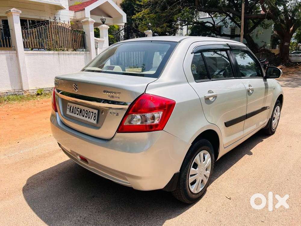 Maruti Suzuki Swift Dzire 1.2 Vxi Bsiv, 2014, Petrol