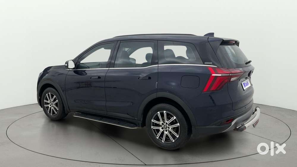 Mahindra Xuv700 2.0 Ax 5 Petrol Mt 7 Str, 2023, Diesel