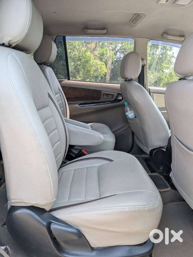 Toyota Innova 2.5 Z Diesel 7 Seater, 2015, Diesel