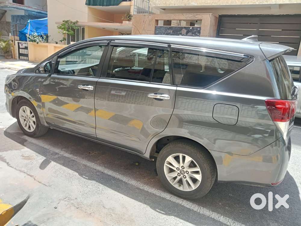 Toyota Innova Crysta 2.7 Gx At 8s, 2019