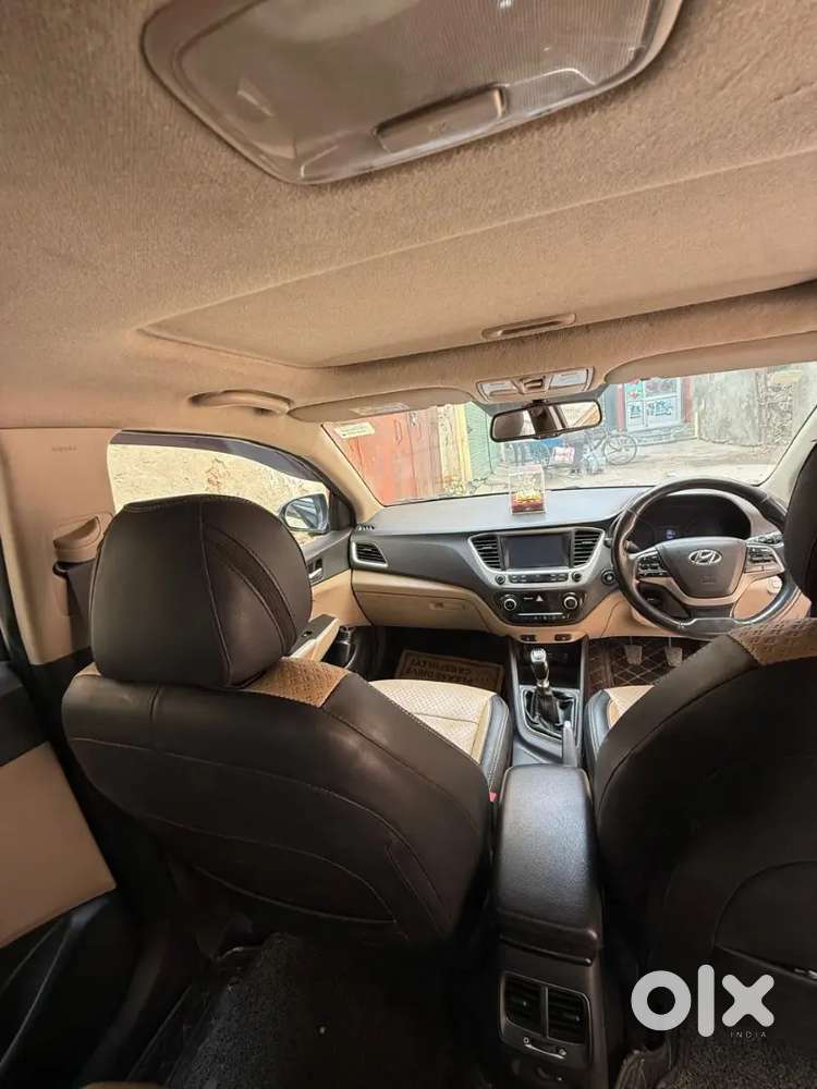 Verna Sedan Black