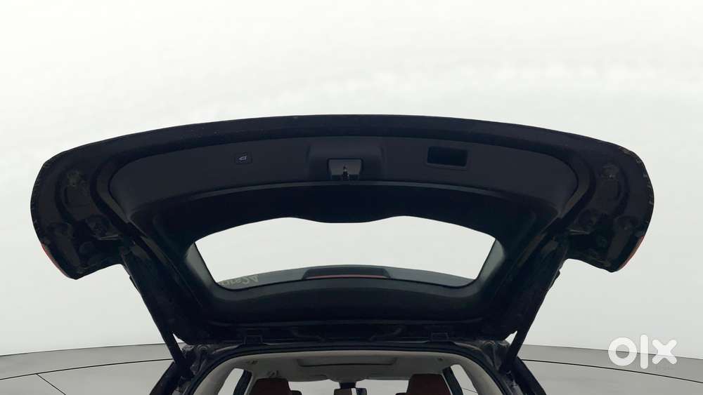 Mg Hector Plus Sharp Pro 1.5 Turbo Petrol Cvt 6 Str, 2022, Petrol