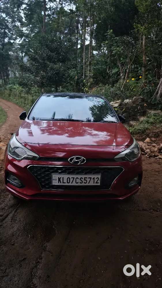 Hyundai I20 Manual Petrol Variet 29800 Kilometers. 585000 Only