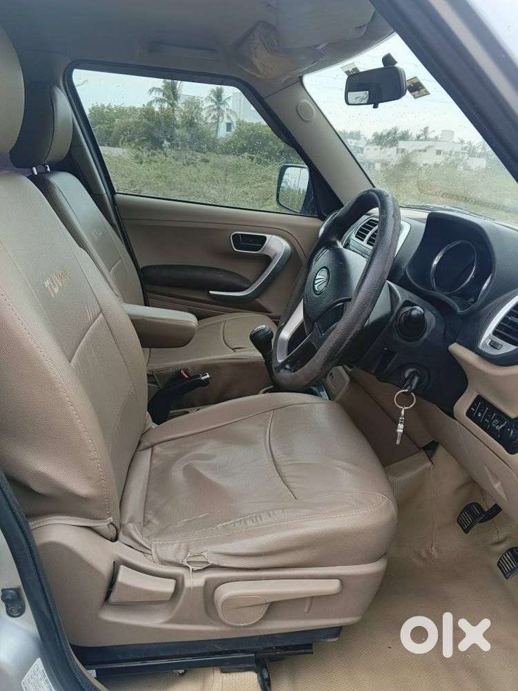 Mahindra Tuv 300 T8, 2018, Diesel