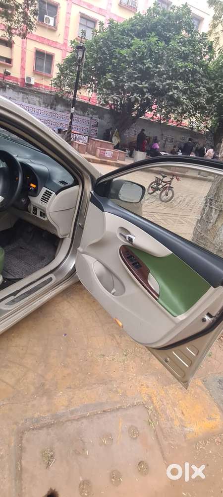 Toyota Corolla Altis 2010-2013 1.8 J, 2011, Diesel