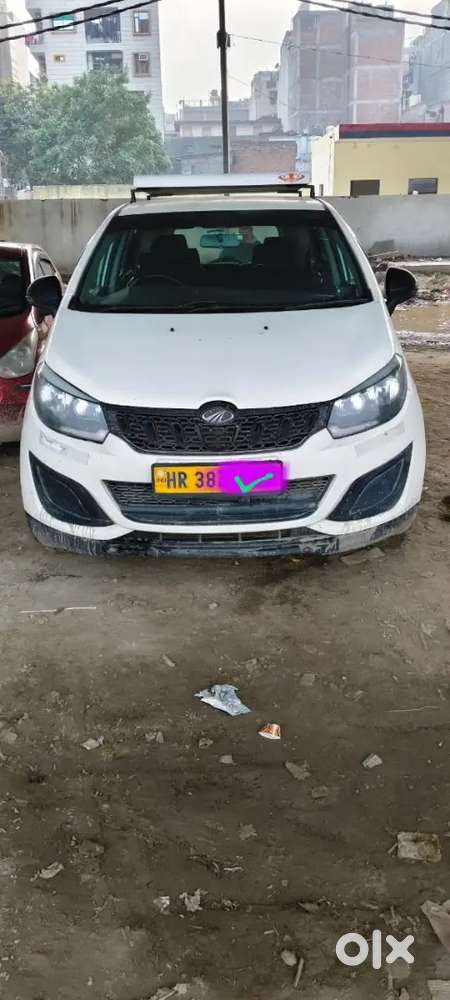 Mahindra Marazo
