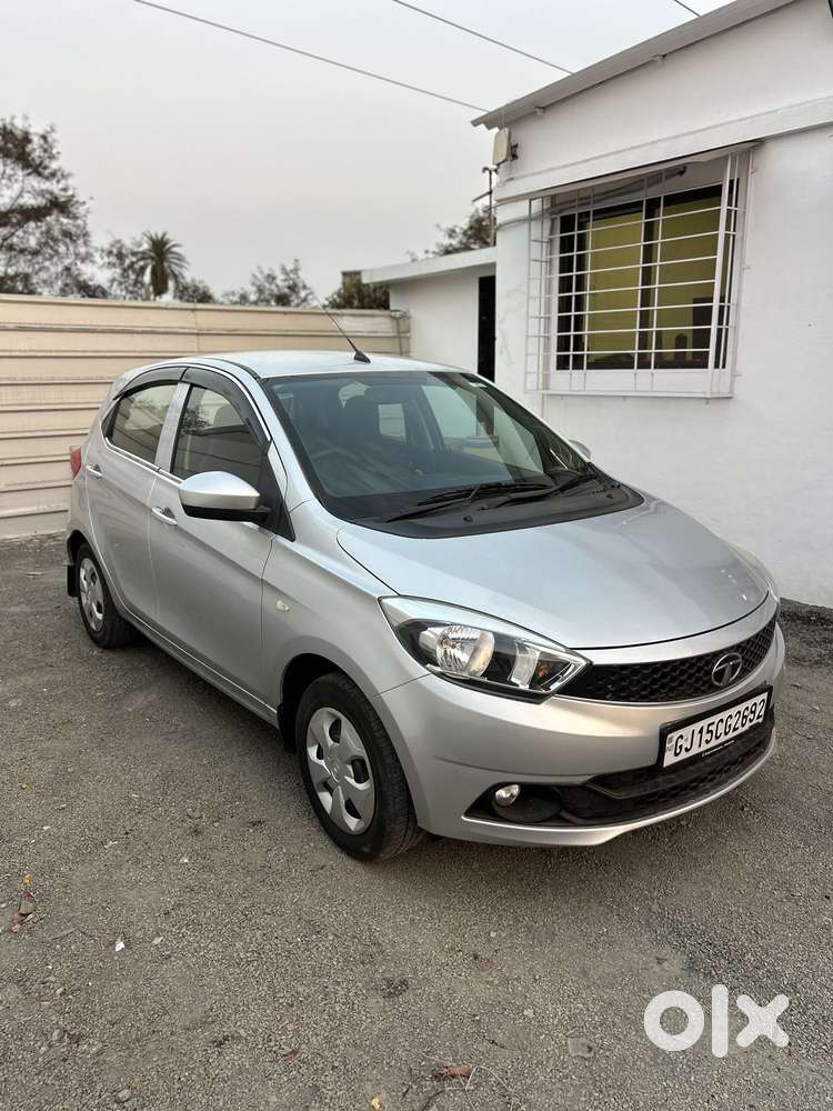 Tata Tiago 1.2 Revotron Xt (o), 2017, Petrol