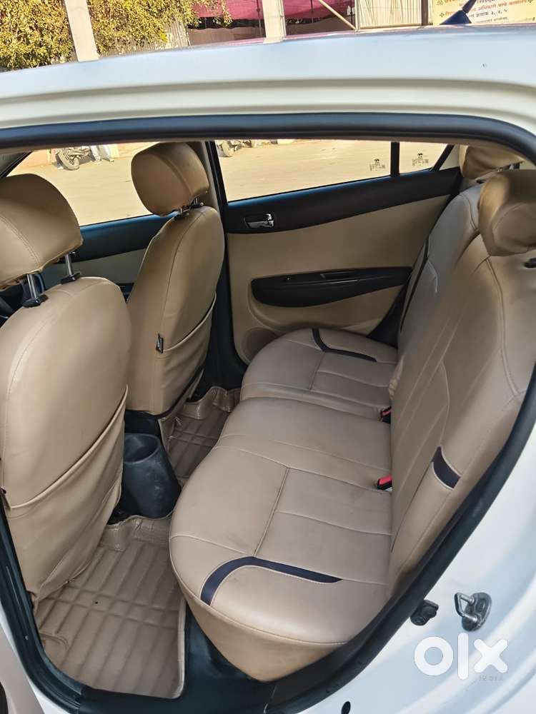 Hyundai I20 Sportz 1.2 Bs-iv, 2012, Petrol