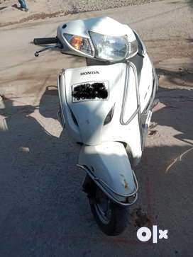 2013 activa price online olx