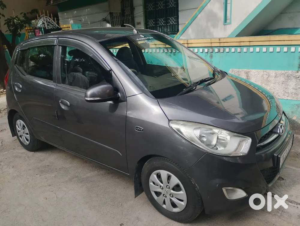 Hyundai I10 Asta 2012 Petrol Top End Model  60600 Km Driven