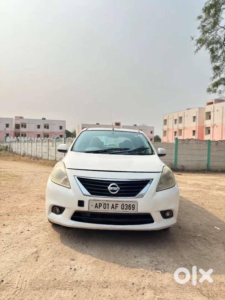 Nissan Sunny 2012 Model Top End Version
