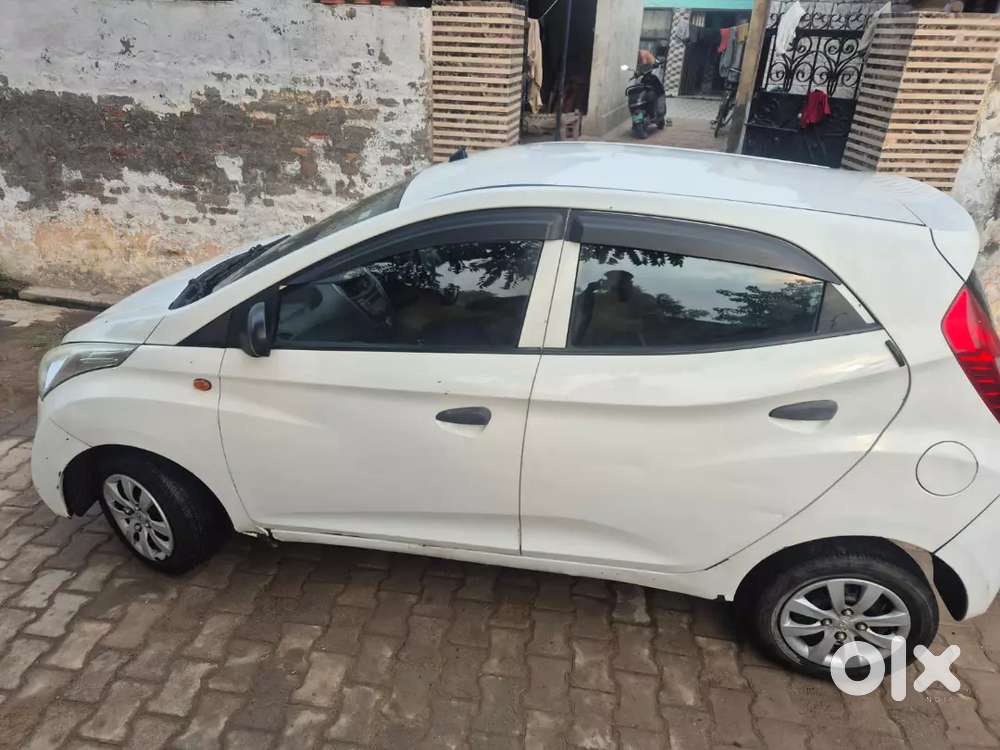 Hyundai Eon Magna 2013