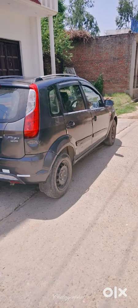 Ford Figo 2012