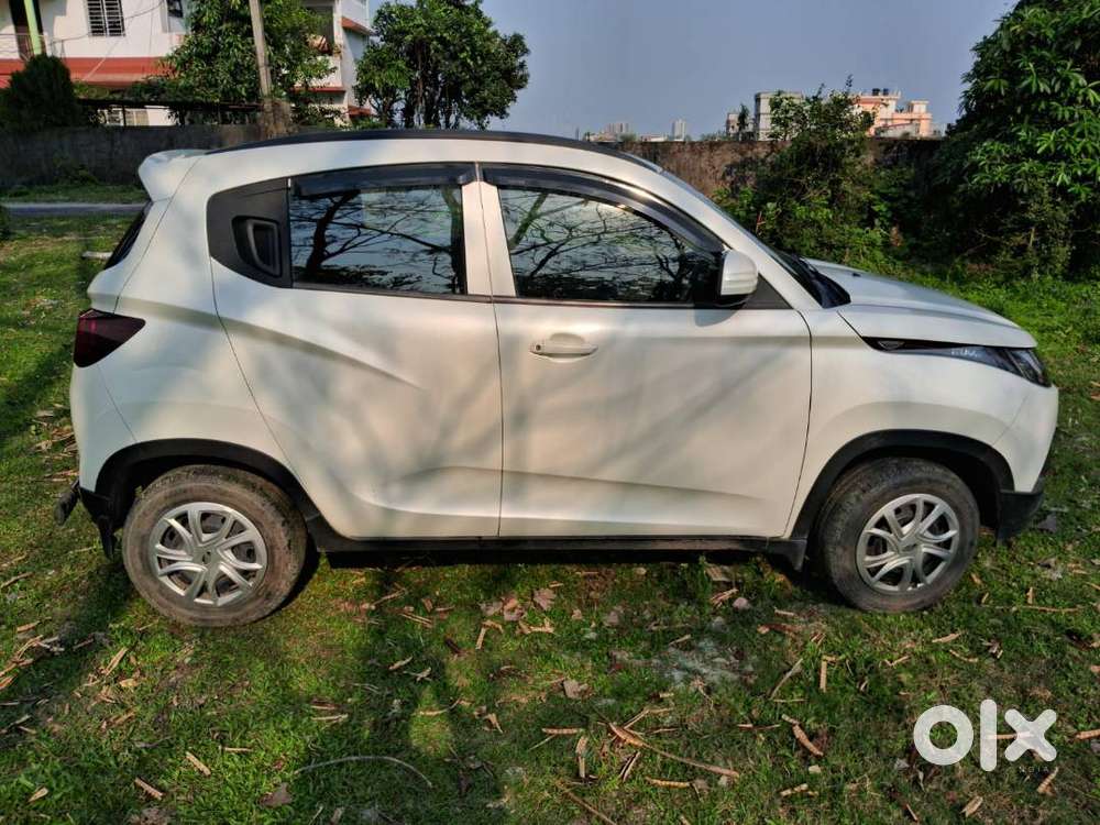 Kuv100 6 Seater, 15400km, Single Owner