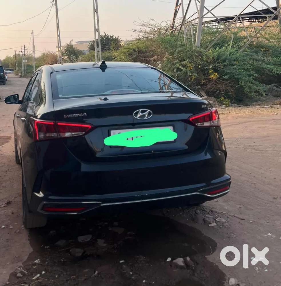 Hyundai Verna 2022 Diesel Well Maintained