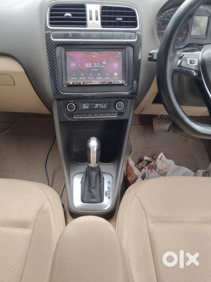 Volkswagen Vento Petrol Highline At, 2016, Petrol