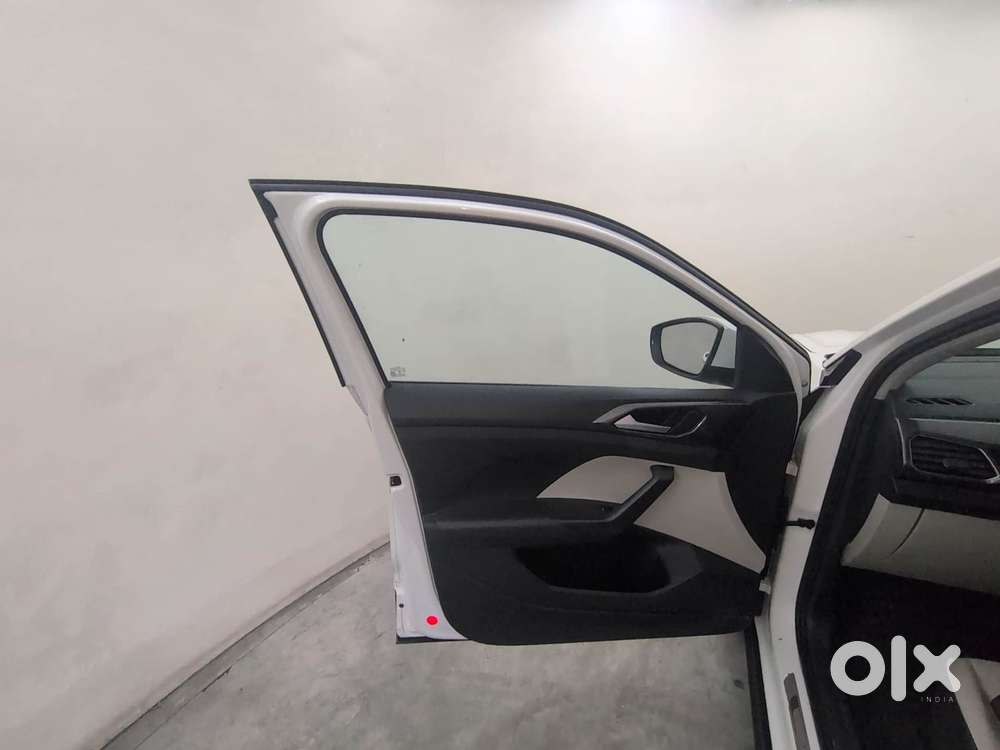 Volkswagen Taigun Topline 1.0 Tsi At (electric Seats), 2023, Petrol