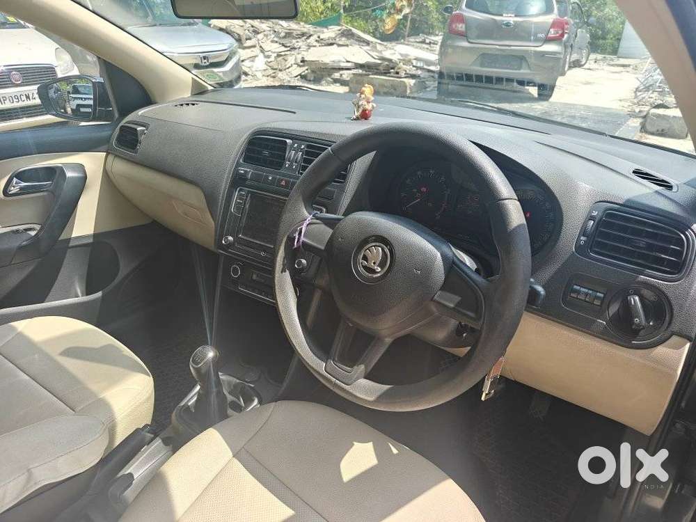 Skoda Rapid 1.0 Tsi Active, 2020, Petrol