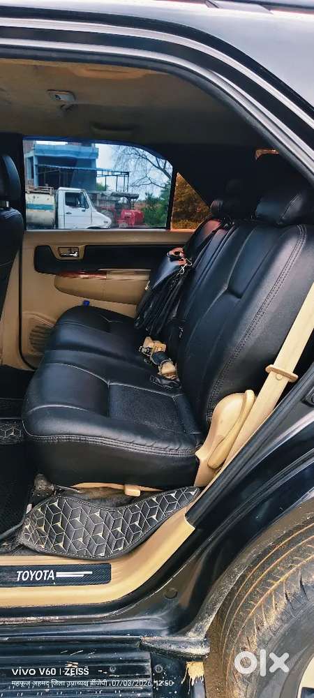 Toyota Fortuner  2010 Diesel 170000 Km Driven