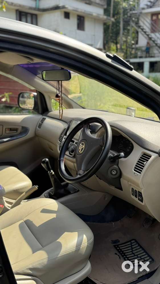 Orginal Kerala Toyota Innova 2012 Diesel Well Maintained