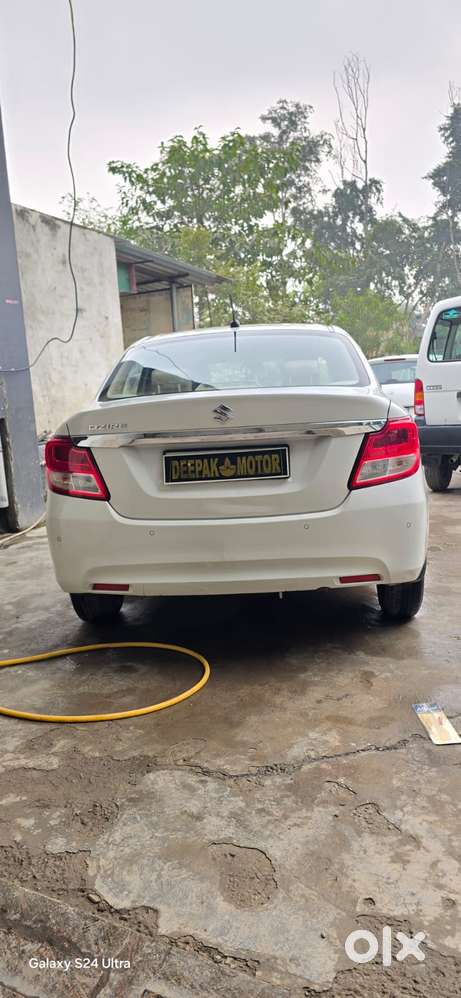 Maruti Suzuki Dzire 1.2 Vxi, 2022, Petrol