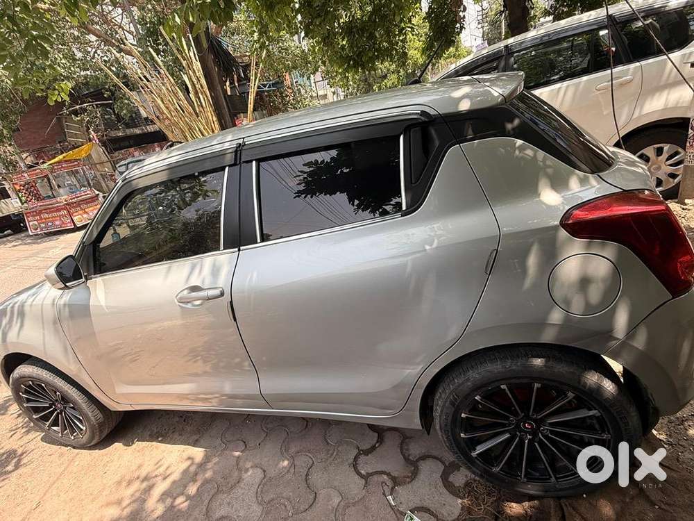 Maruti Suzuki Swift 2022 Well Maintained (cng Outside Fitting)