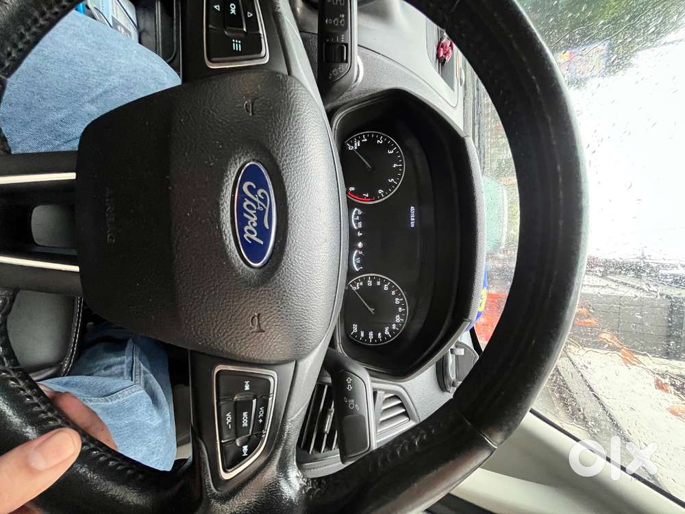Ford Ecosport Titanium Petrol+cng