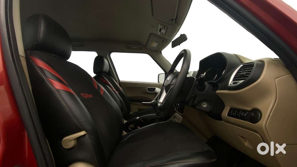Mahindra Tuv 300 Mhawk100 T8, 2016, Diesel