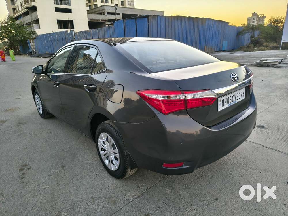 Toyota Corolla Altis 1.8 J, 2016, Petrol