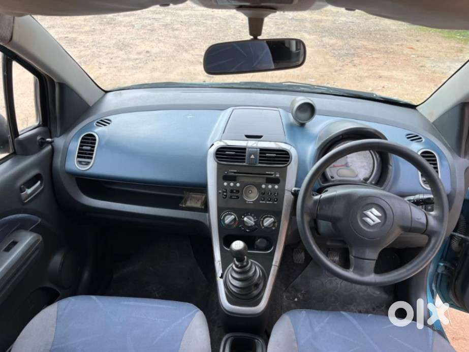 Maruti Suzuki Ritz Vxi, 2011, Petrol