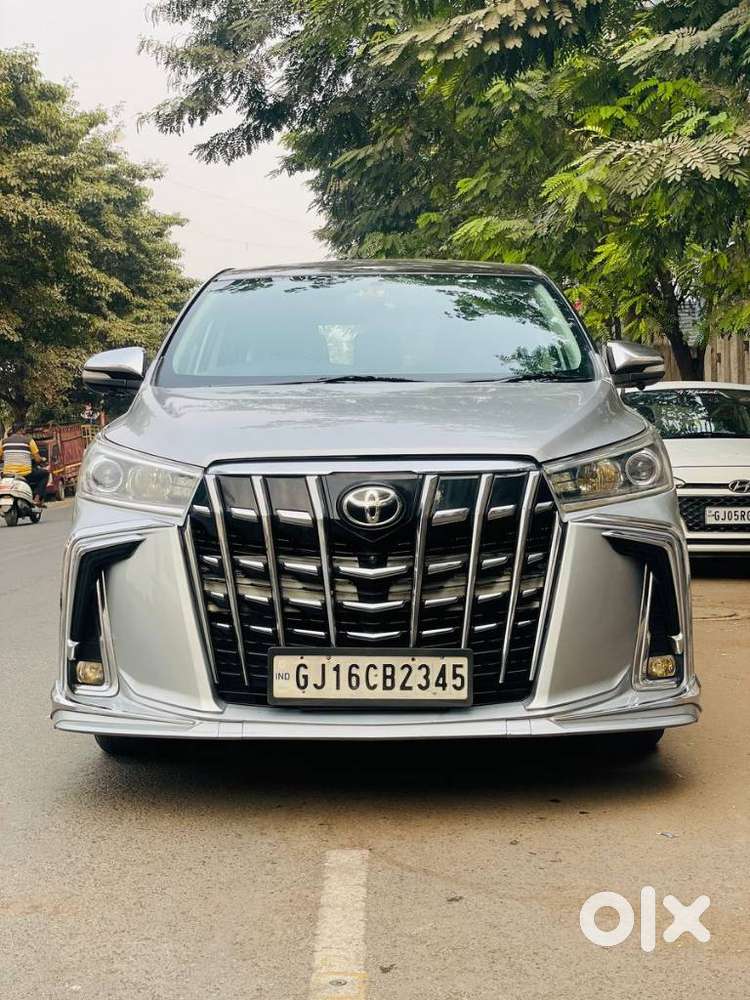 Toyota Innova Crysta 2.8z Automatic, 2016, Diesel