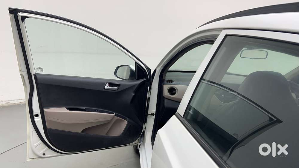 Hyundai Grand I10 1.2 Kappa Sportz, 2016, Petrol