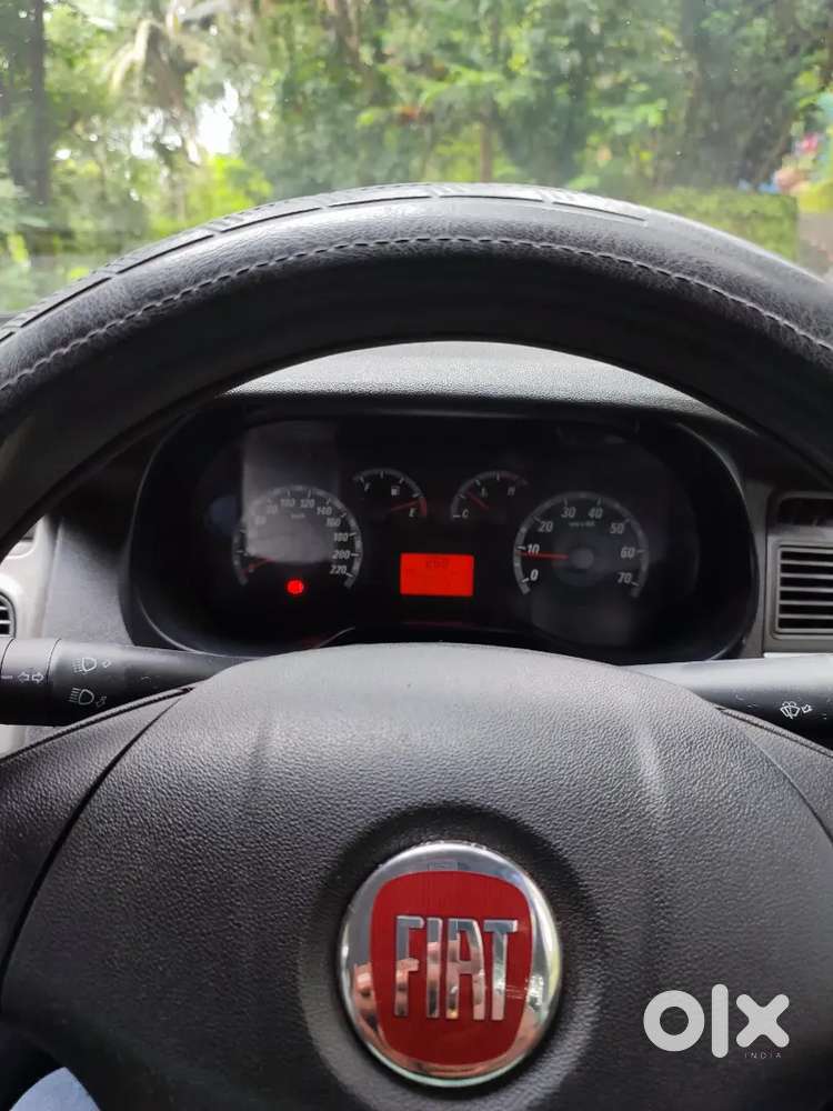 Fiat Grand Punto 2012 Diesel 118000 Km Driven