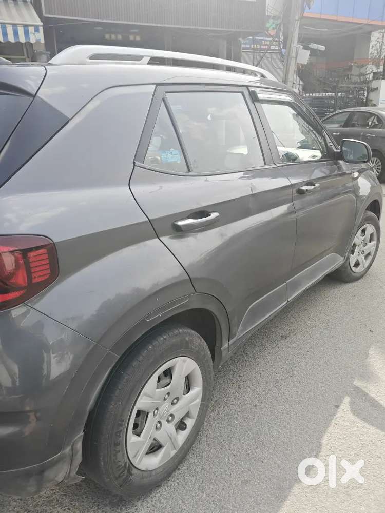 Hyundai Venue Diesel 2019