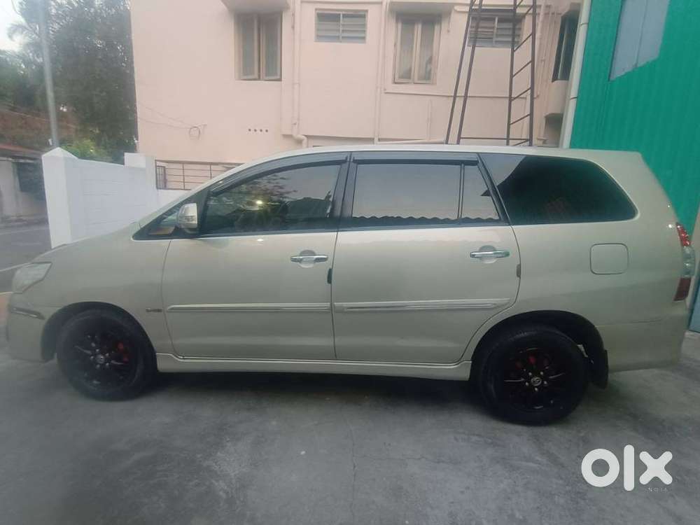 Toyota Innova 2.5 Ev (diesel) Ps 8 Seater Bs Iv, 2013, Diesel