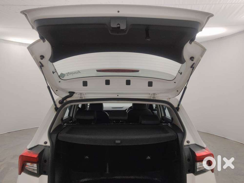 Skoda Kushaq Style 1.0l Tsi Mt, 2023, Petrol