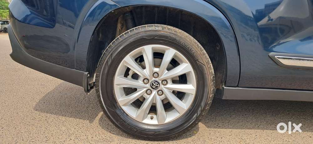 Toyota Innova Hycross 2.0 Vx Hybrid 8 Str, 2025, Petrol