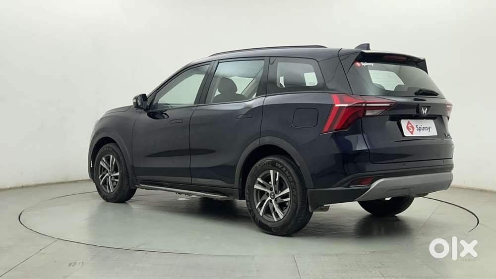 Mahindra Xuv700 2.0 Ax 5 Petrol Mt 7 Str, 2022, Petrol