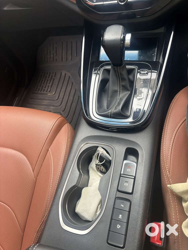 Mg Hector Plus 1.5 Hybrid Sharp Turbo 6 Str, 2021, Petrol