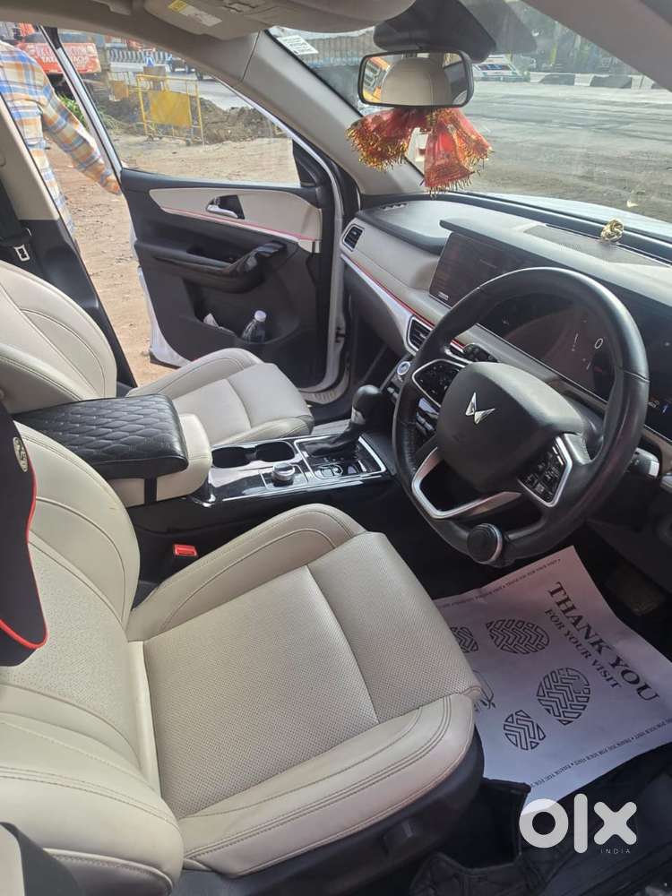 Mahindra Xuv700 2.2 Ax 7 Diesel At Luxury Pack Str Awd, 2023, Diesel