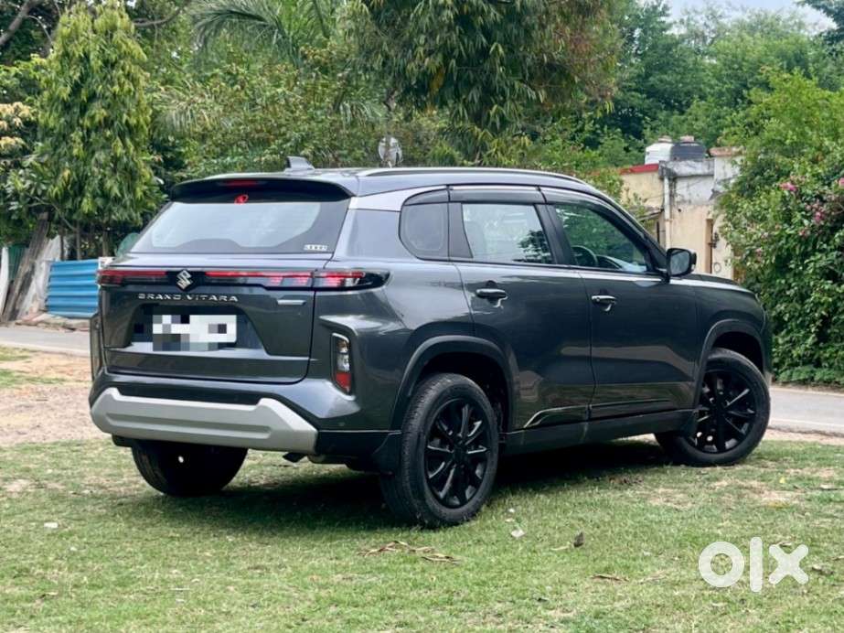 Maruti Suzuki Grand Vitara 1.5 Delta Smart Hybrid At, 2023, Petrol