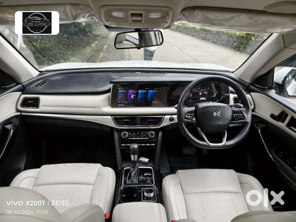 Mahindra Xuv700 2.2 Ax 7 Diesel At Luxury Pack Str, 2024, Diesel