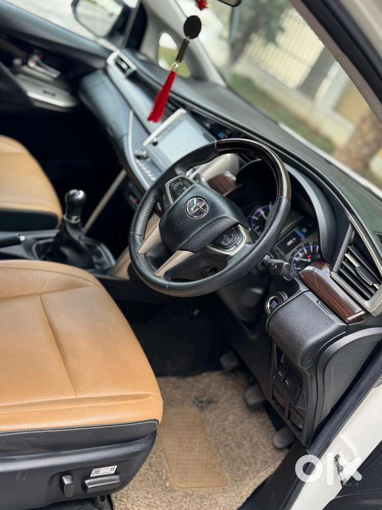 Toyota Innova Crysta 2.4 Zx Mt, 2022, Diesel