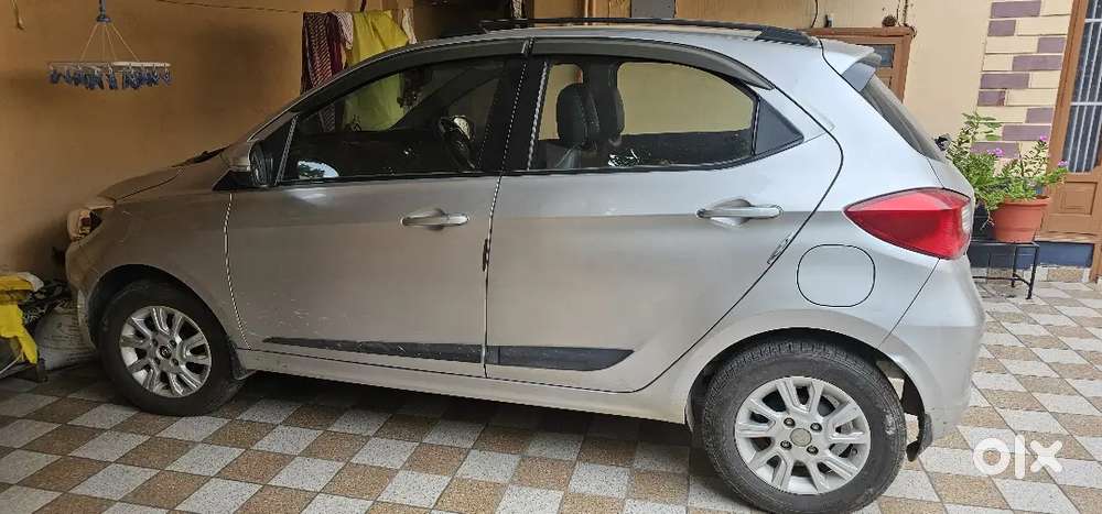 Tata Tiago Xz Petrol Top Model  Single Owner  39,500 Km  No Acciden