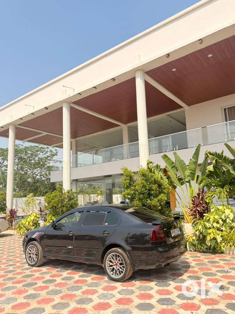 Skoda Laura 2012 Diesel Well Maintained