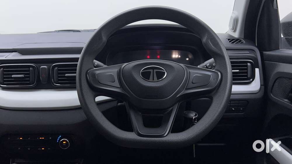 Tata Punch Pure, 2025, Petrol