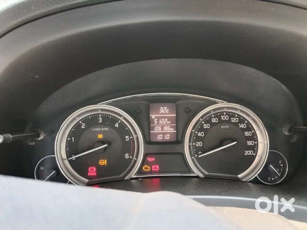 2 Key Available In This Car